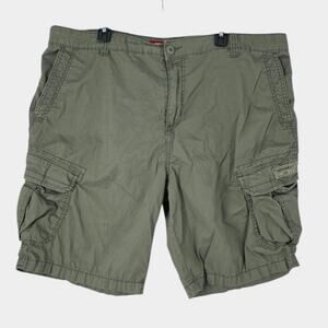 UnionBay Shorts Men's 42 Khaki Cargo Utility Rugged Outdoors Fishing